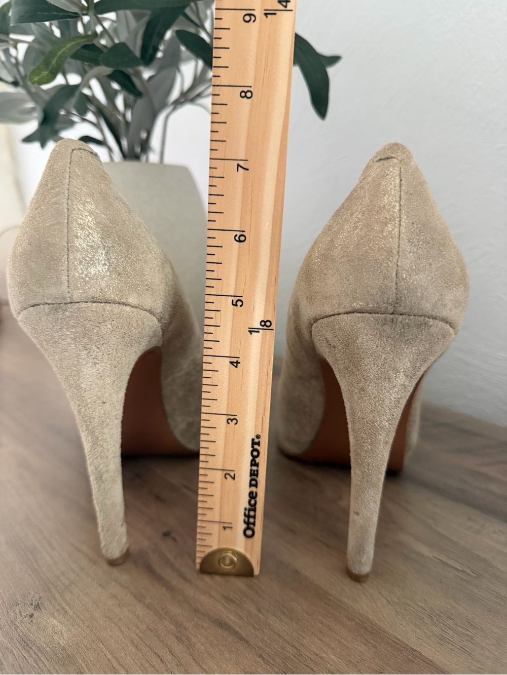 BCBG Brushed Gold Platform Heels - Picture 7 of 7